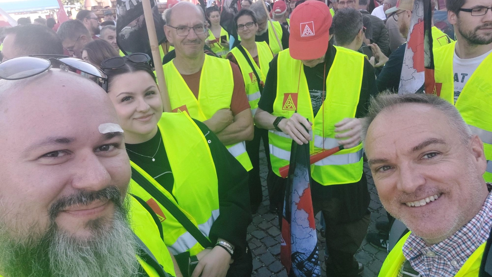 Hart verdient! DGB Demo Saarbrücken