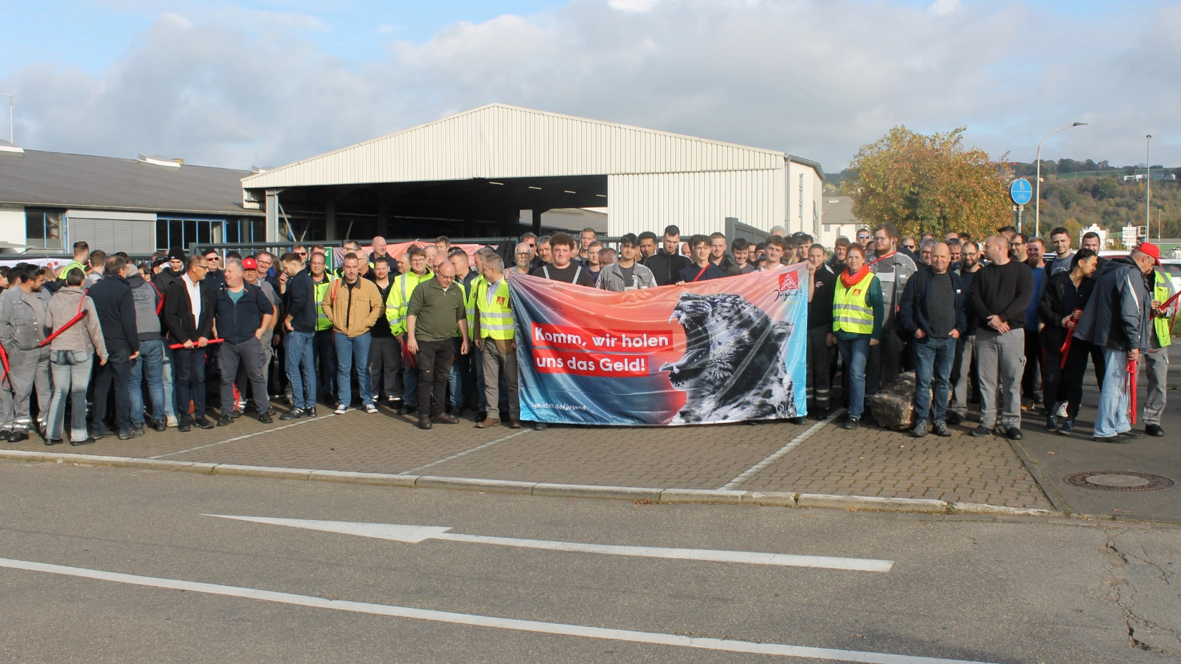 Warnstreik GKN Driveline Trier GmbH