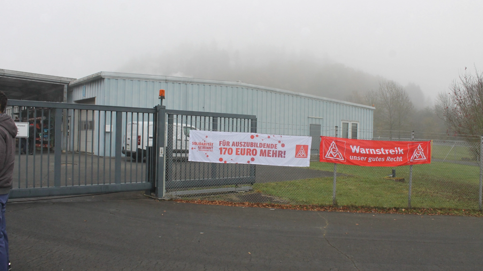 Warnstreiks bei Dura Automotive Systems GmbH und bei Bharat Forge GmbH