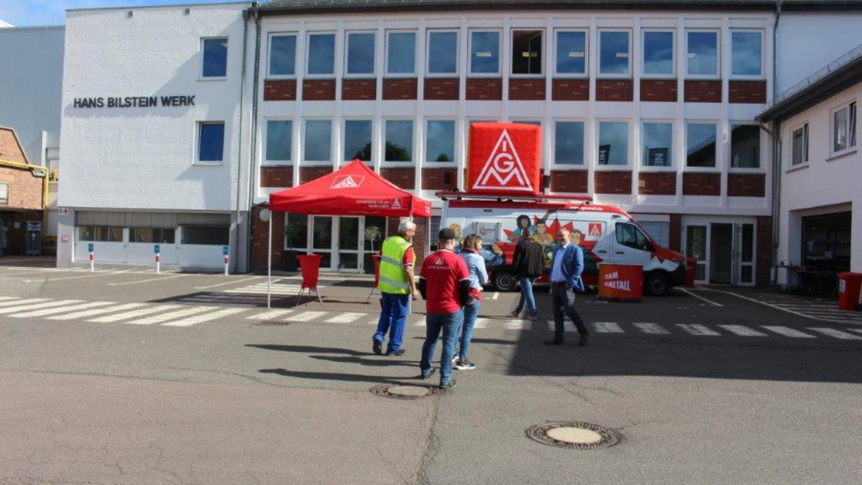 IG Metall Pausenaktion bei thyssenkrupp Bilstein