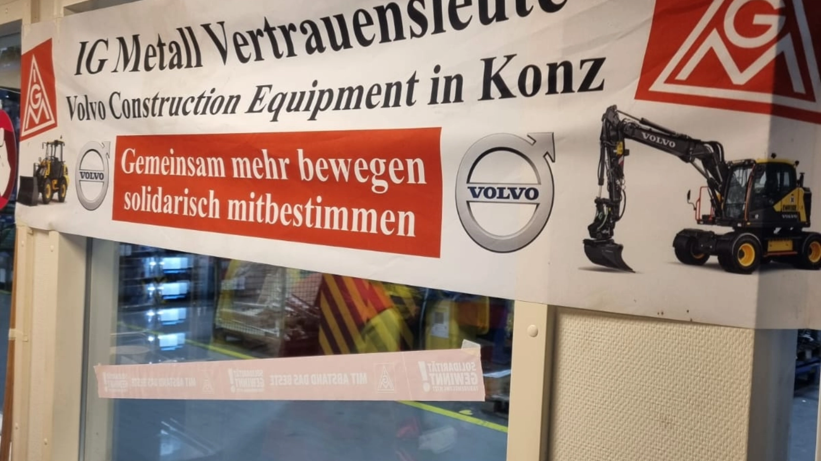 Infostand zum Warnstreik bei Volvo in Konz