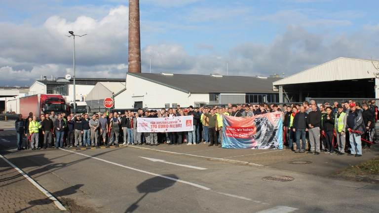 Warnstreik GKN Driveline Trier GmbH