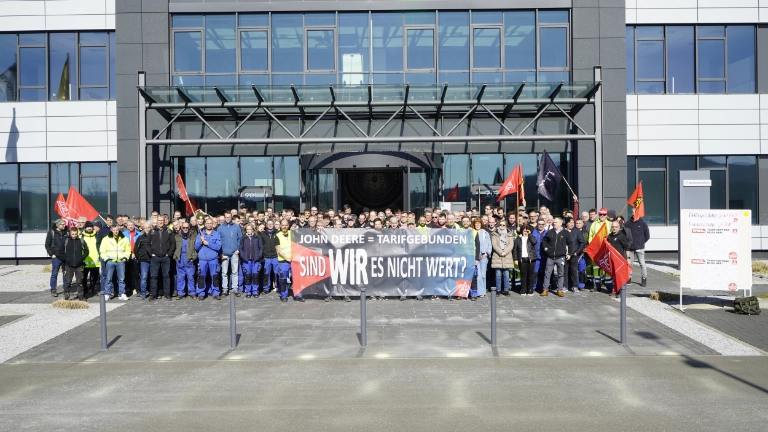 Foto-Aktion: Wir sind Viele  - Wir für Tarif!